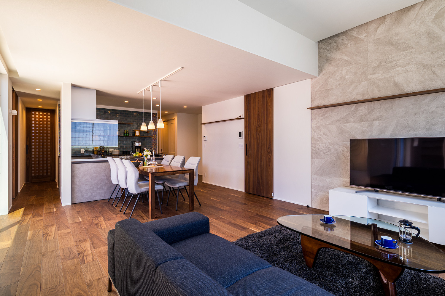 平屋 &times; 自然素材の家